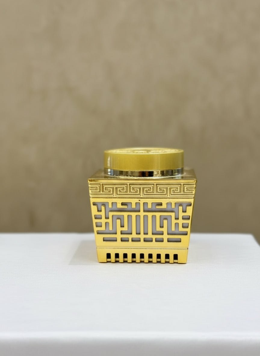 مبخرة كهربائية بتصميم عصري لنشر الروائح بدون دخان