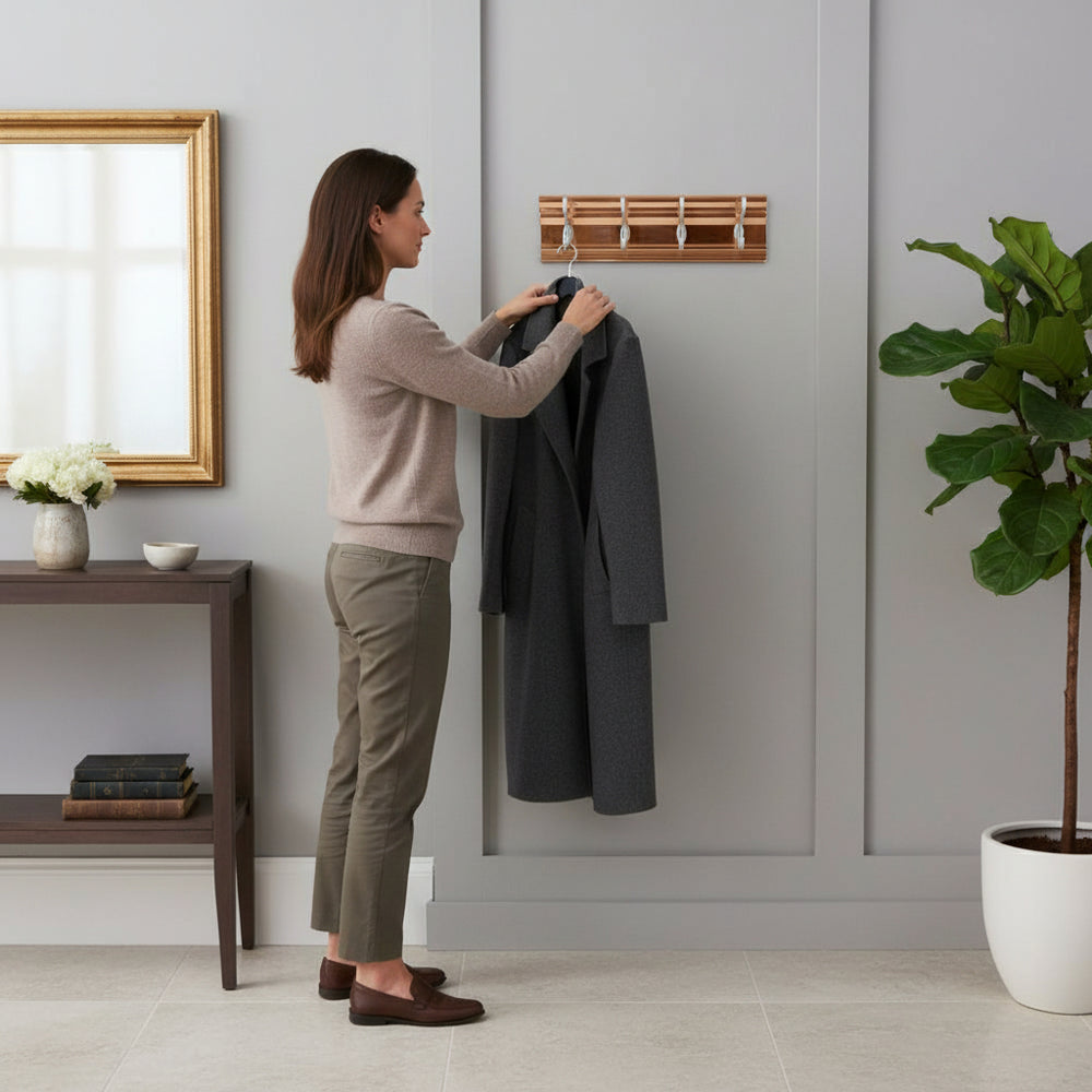 Wooden wall clothes hanger, 4 hooks 