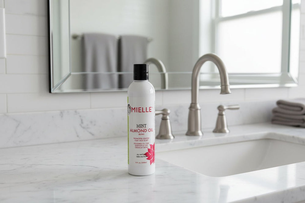 زيت النعناع واللوز لتعزيز صحة الشعر من Mielle Organics