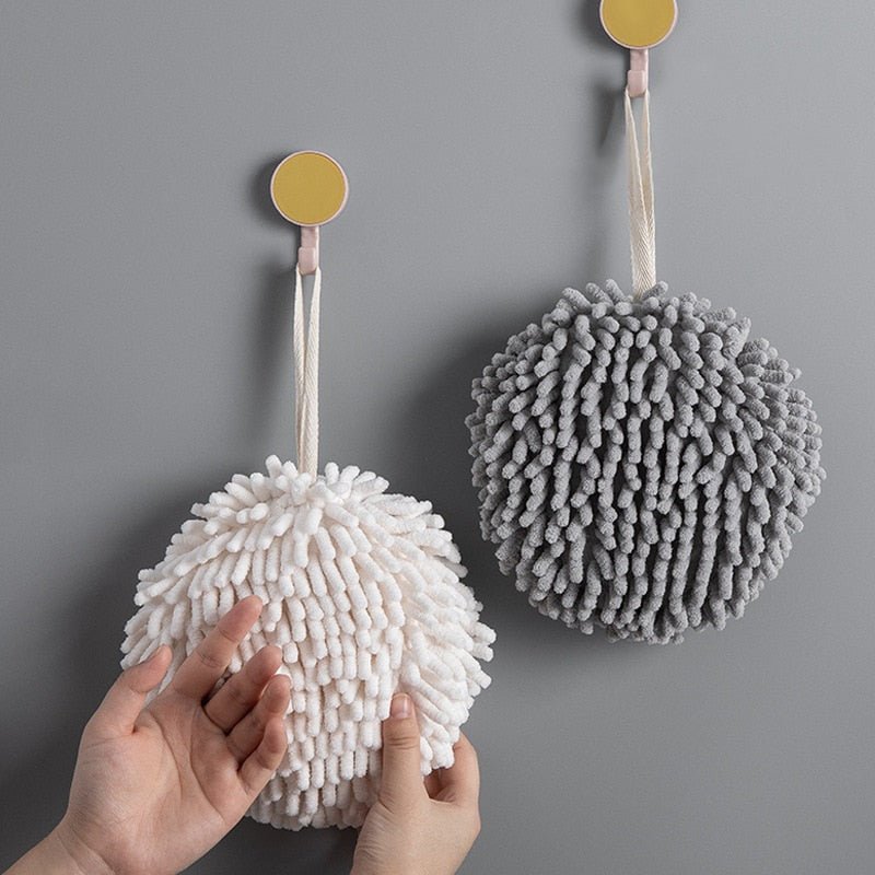 Soft, quick-drying hanging hand towels