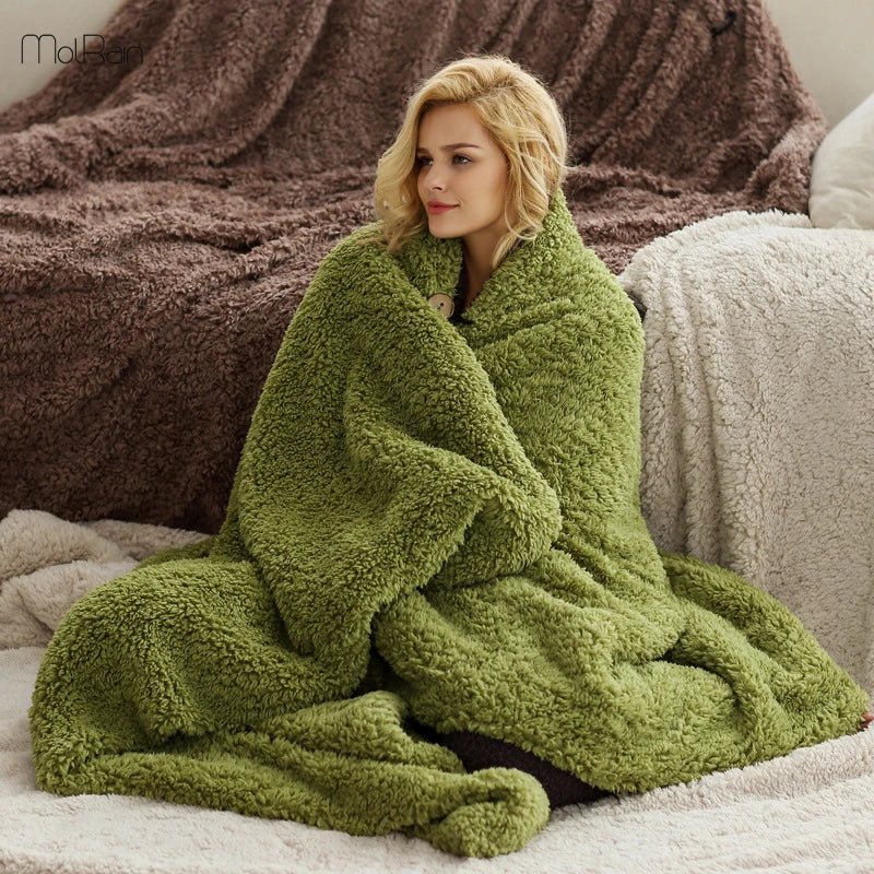 Multi-colored lightweight warm blanket 