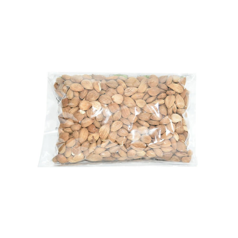1 kg of natural bitter almonds