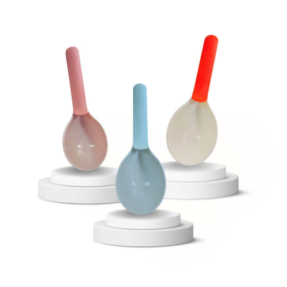 Plastic pet feed scoop in multiple colors