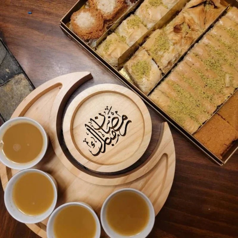 صينية تقديم رمضانية بتصميم الخط العربي