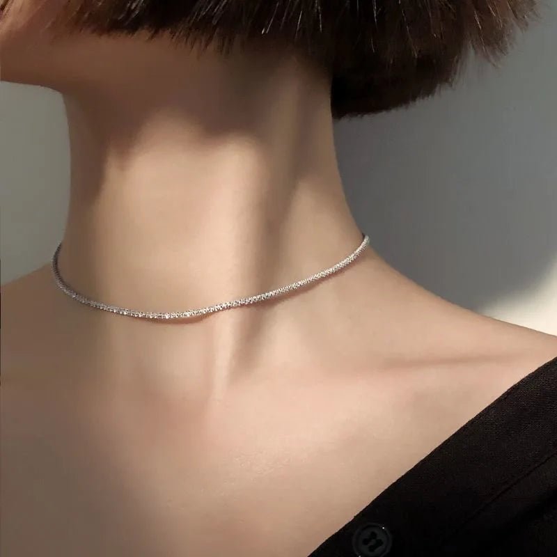 Fashionable design choker necklace in shiny silver with zinc alloy chain