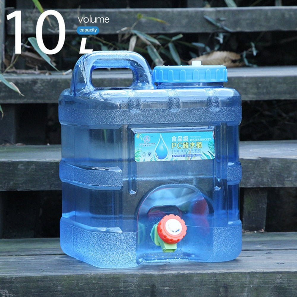 Water storage bucket with leak-proof faucet