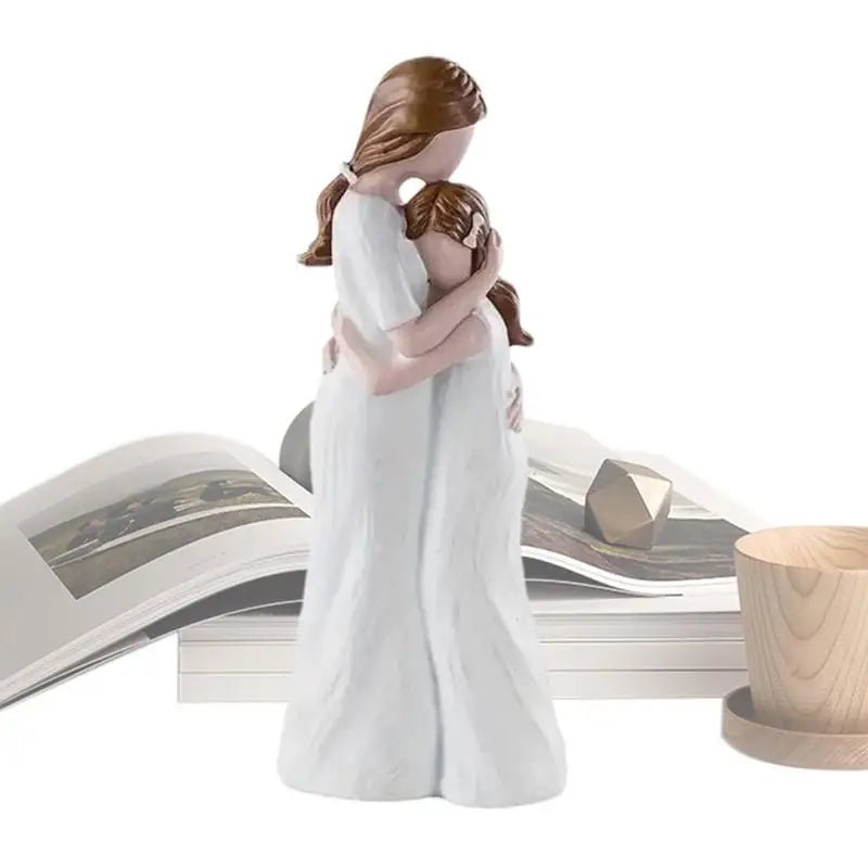 Mother and Daughter Statue - An emotional statue that expresses warm family moments
