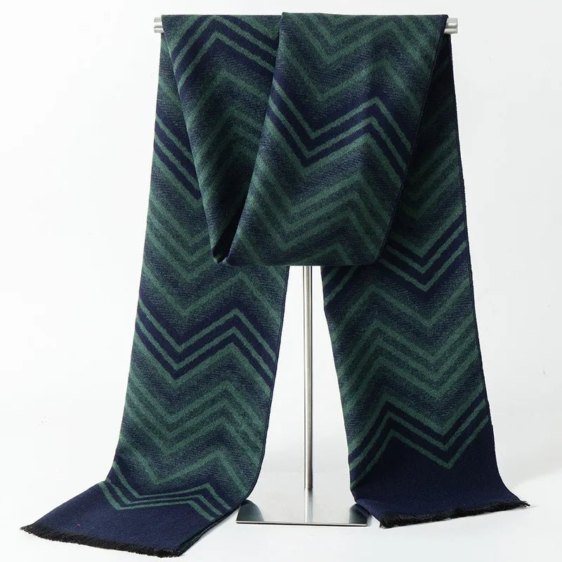 شال رجالي شتوي فريد بتصميم هندسي متعدد الألوان