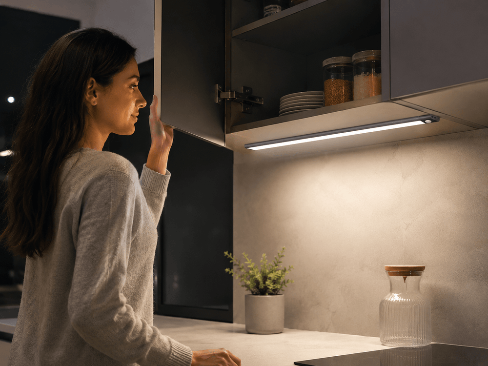 مصباح LED ذكي قابل لإعادة الشحن بمستشعر حركة للخزائن والمطبخ - آنية المنزل الراقي