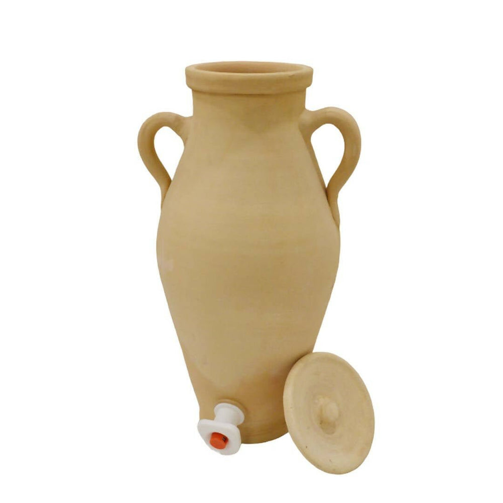 Trap pot with lid and wooden base 